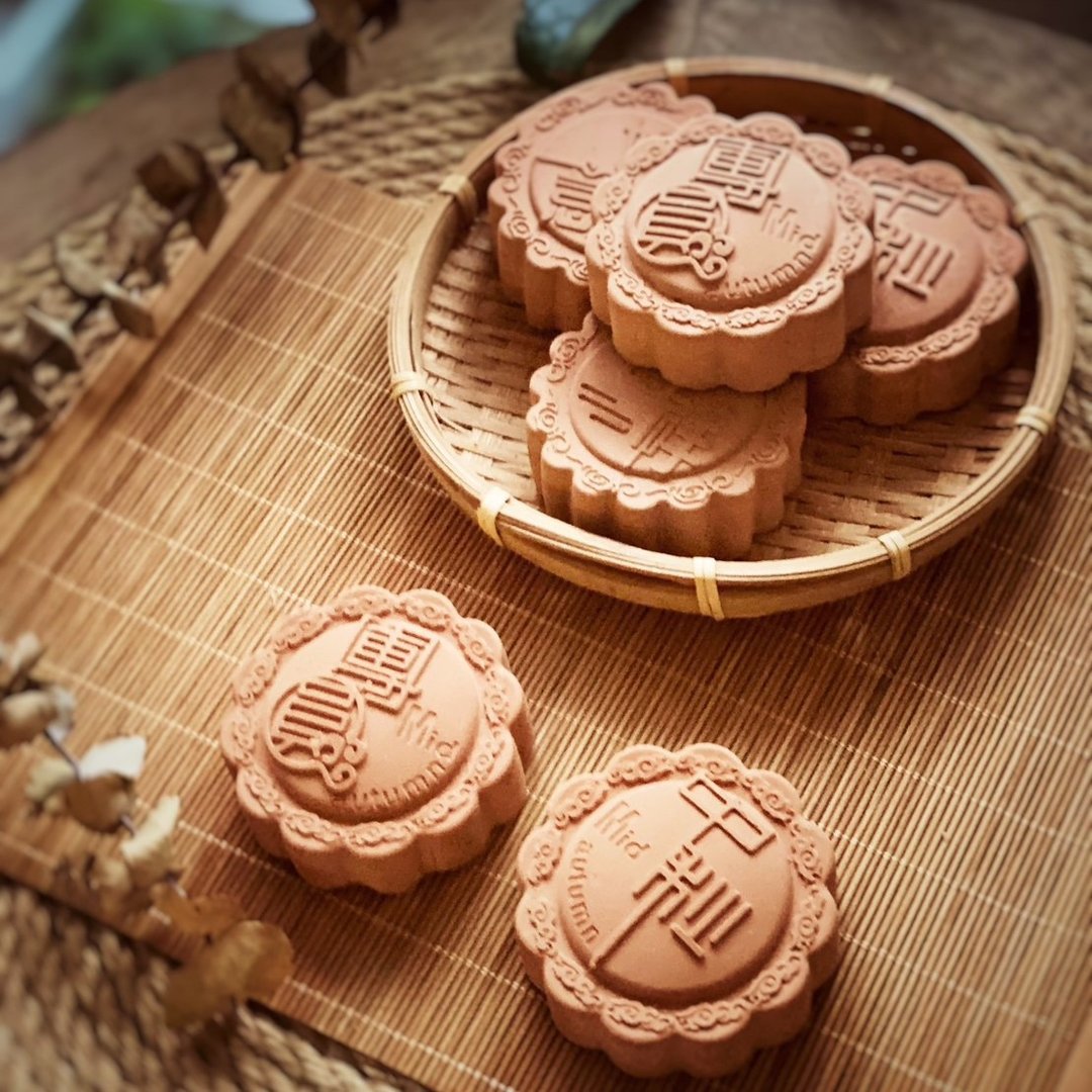 中秋月饼扩香石礼盒 - 香薰/精油/线香 - 其他材质 咖啡色