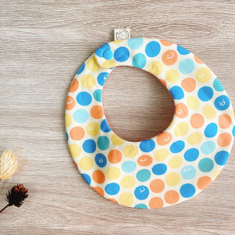 iiidolmama 手作围兜 限量 口水巾 微笑色彩球球 圆兜 8层纱 - 围嘴/口水巾 - 棉．麻 