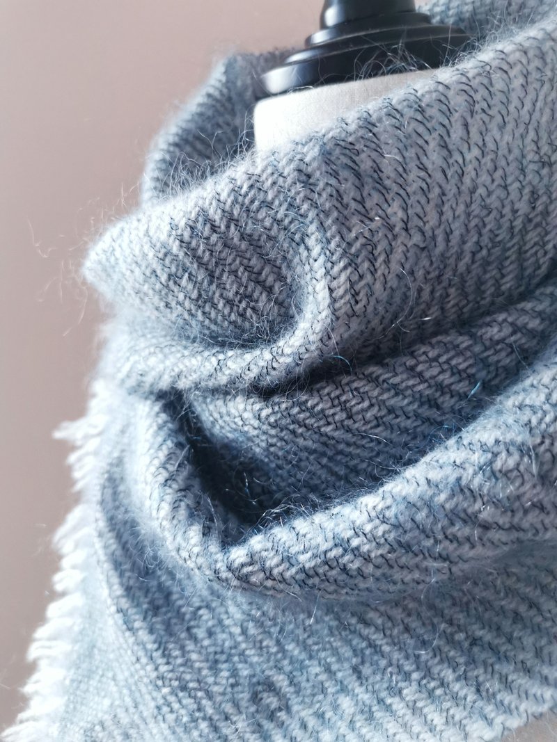 Handwoven by Carina | 手织马海毛羔羊毛围巾 - 围巾/披肩 - 羊毛 多色