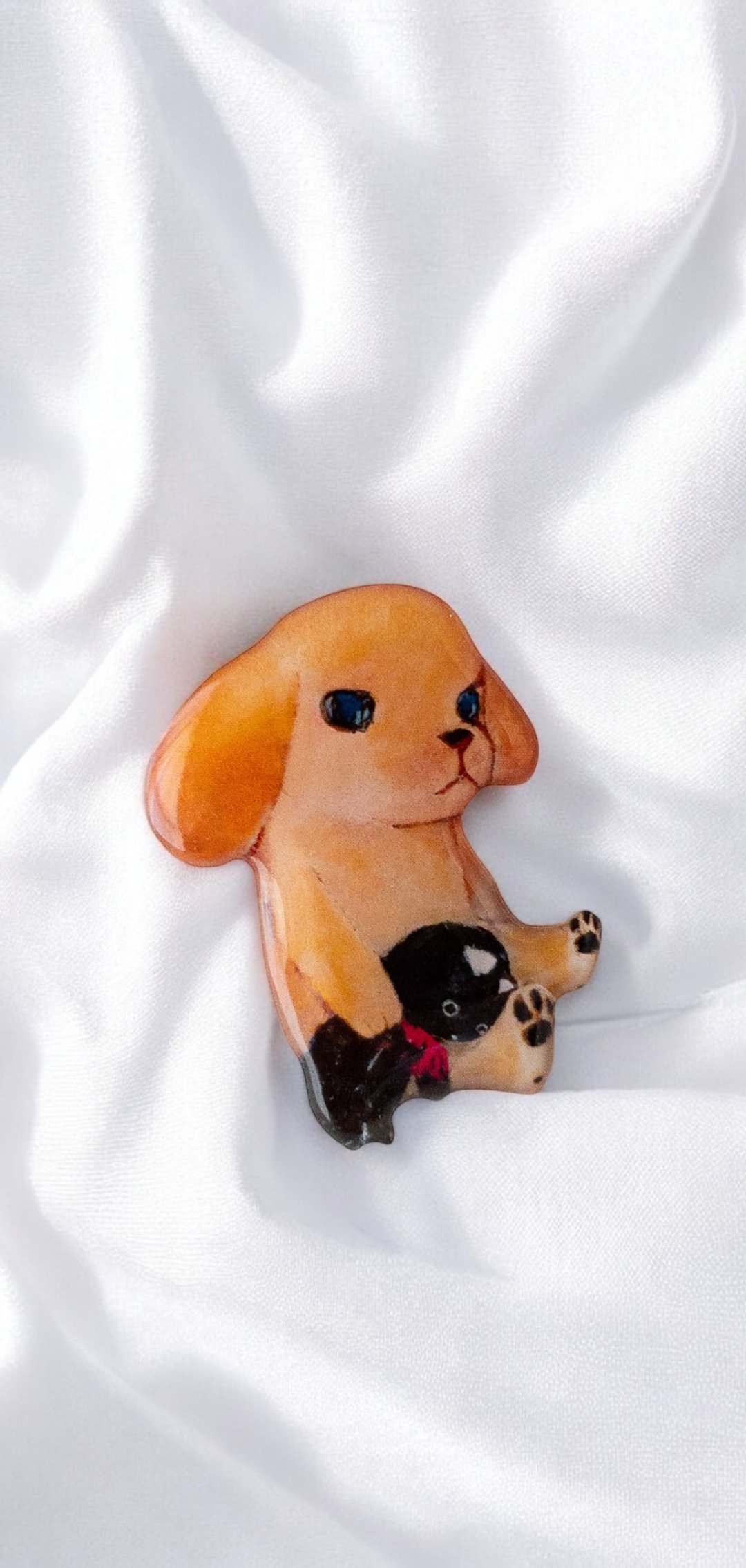 爱犬醒来时的胸针 - 胸针 - 树脂 卡其色