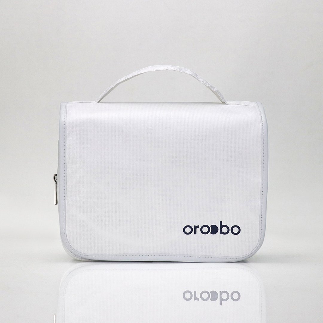 【旅游首选、旅行用品】OROOBO 吊挂盥洗包 - 行李箱/行李箱保护套 - 其他材质 白色