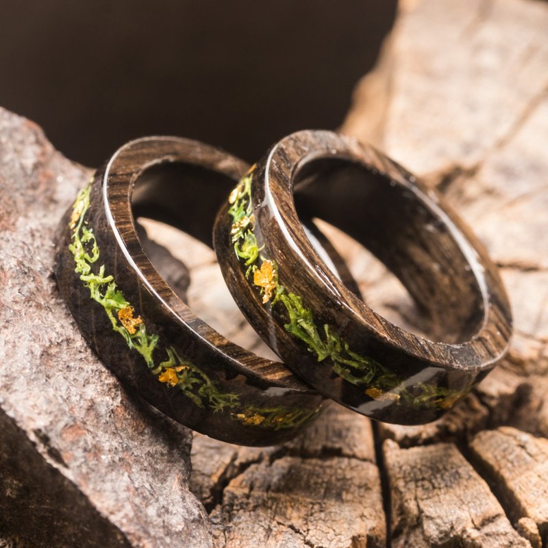 森林之灵|| 配对的木头和树脂环以及天然苔藓 - 戒指 - 木头 绿色