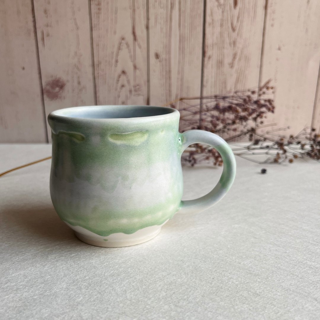 童心未泯。手工陶瓷马克杯 茶杯 咖啡杯 陶艺 新年礼物 - 其他杯子 - 陶 多色