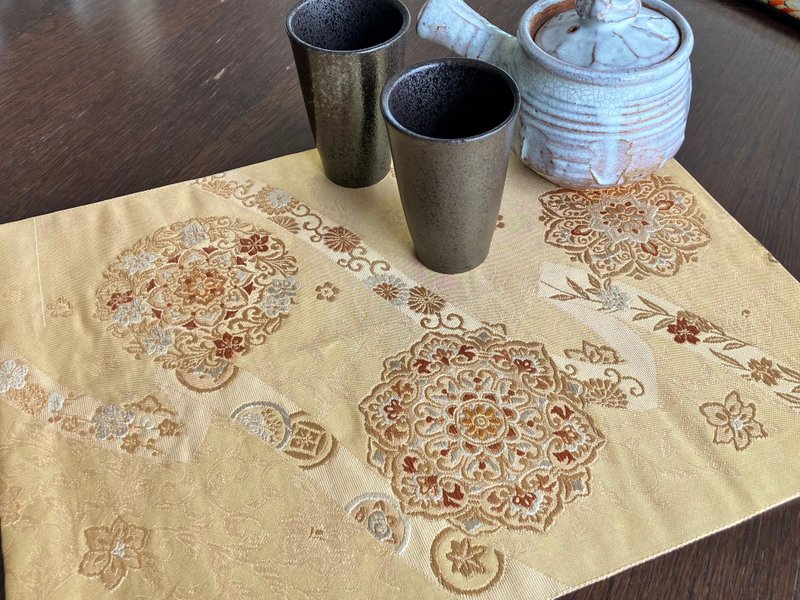 和服带餐垫 PM015 - 餐垫/桌巾 - 丝．绢 金色