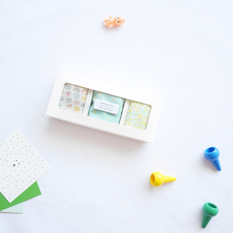 有机棉刺绣手帕巾 ハンカチ - 草绿盒 - 围嘴/口水巾 - 棉．麻 绿色