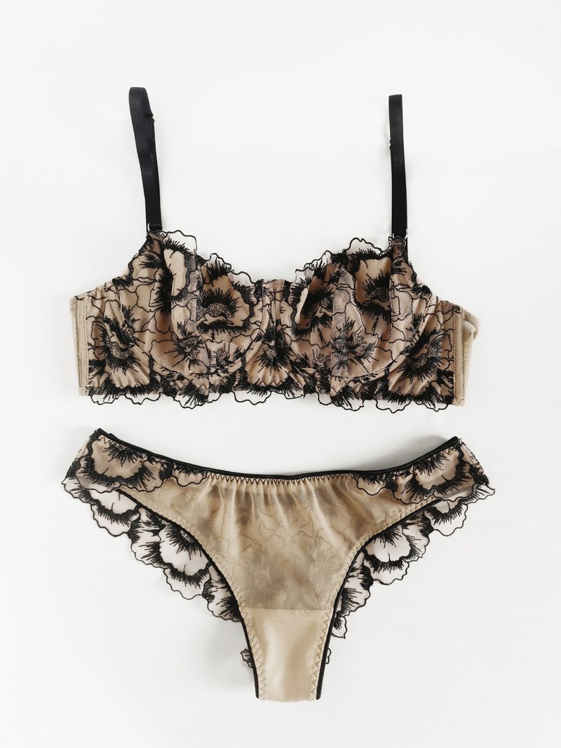 Floral lace lingerie set - Balconette bra, panty, garter belt - Lace underwear - 女士内衣裤 - 聚酯纤维 多色