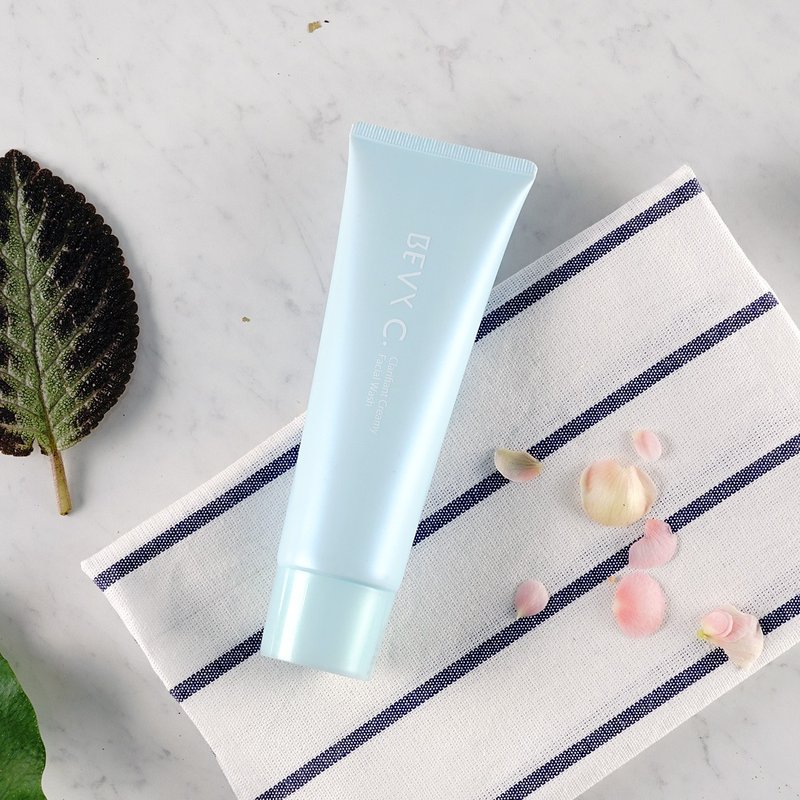 净润白洁颜乳105g | 超微米泡泡、温和洗净 - 脸部清洁/卸妆用品 - 其他材质 蓝色