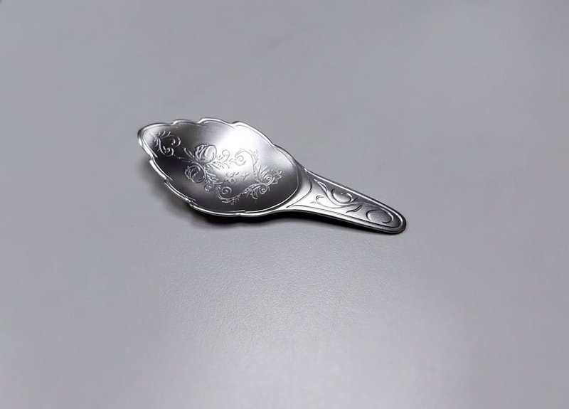日本Shinko 日本制餐具-典雅叶形 茶叶匙 银 - 茶具/茶杯 - 不锈钢 银色