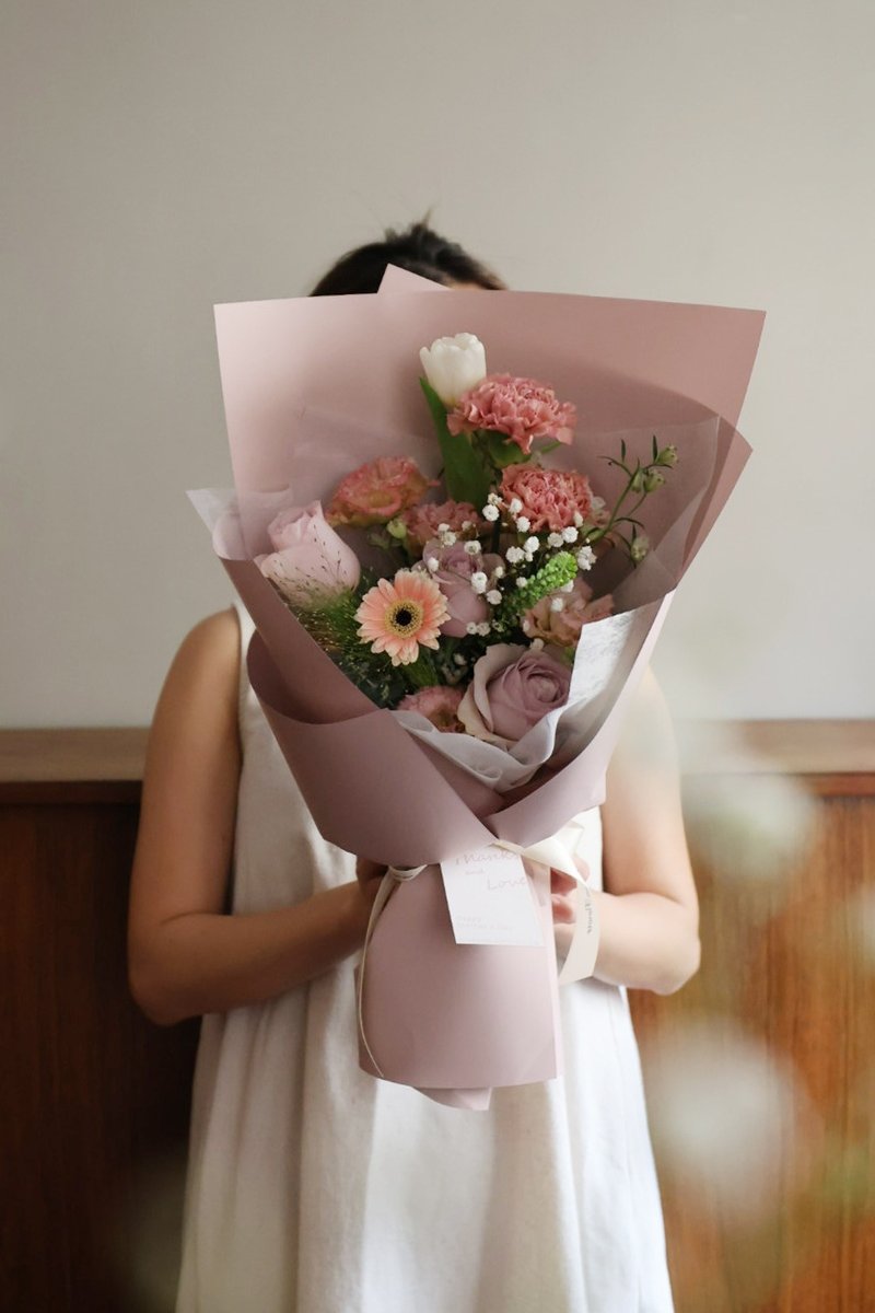 复古粉康乃馨 桔梗郁金香 鲜花束 2025母亲节 - 摆饰 - 植物．花 粉红色