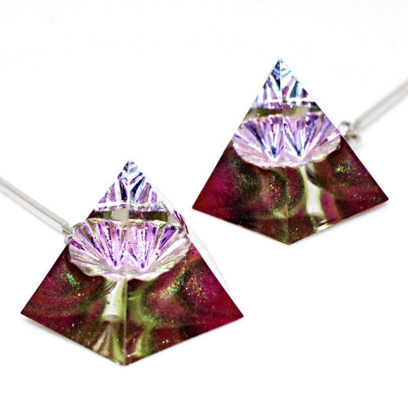 Pentagon dangle Clip-On(villain aura) - 耳环/耳夹 - 树脂 多色