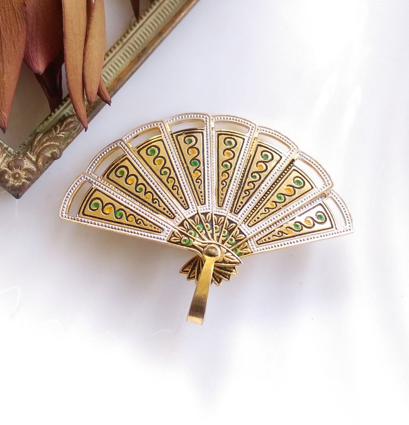 DAMASCENE 西班牙大马士革 扇子 折扇 别针。西洋古董饰品 - 徽章/别针 - 其他金属 金色