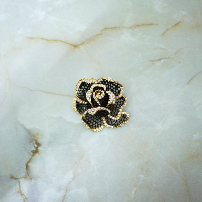 经典优雅古董法式玫瑰 胸针 - 胸针 - 其他金属 黑色