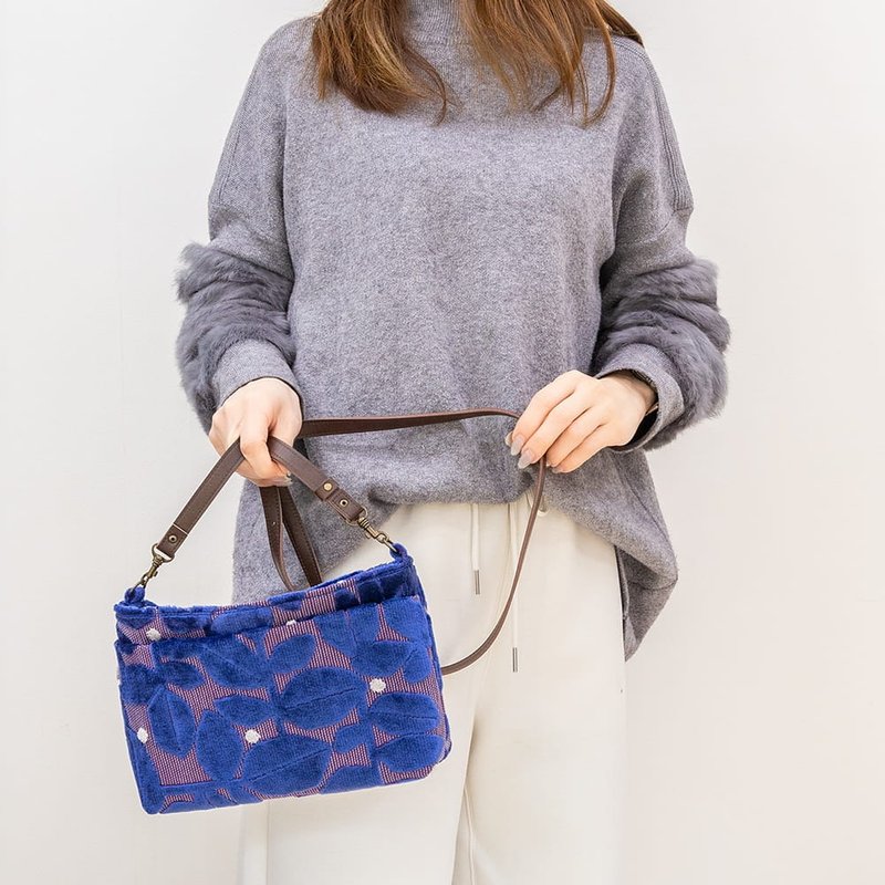 亥之吉 绒布拉链随身小包 叶子圆点 轻量斜背包 / 肩背包 / 和风现代 / 京都染坊原创 - 侧背包/斜挎包 - 聚酯纤维 蓝色