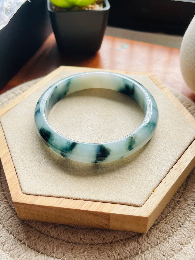 兔宝手镯 - 晨间漫舞|白底蓝飘花、冰糯种、平安镯、手围19.5-20 - 手链/手环 - 玉石 