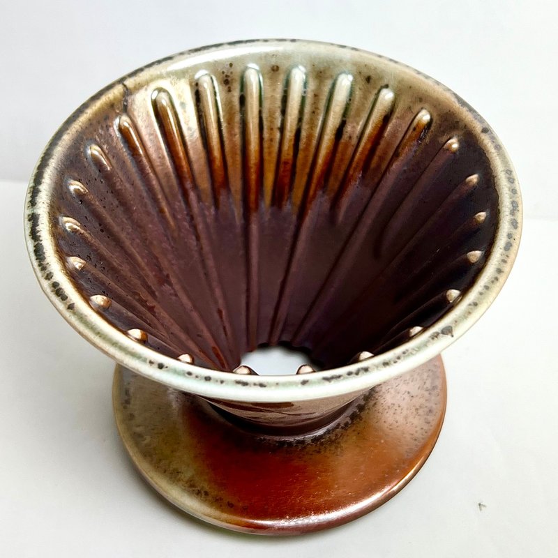 Colorful柴烧8天系列 咖啡滤杯 1  此款式不提供挑款 - 咖啡壶/周边 - 陶 