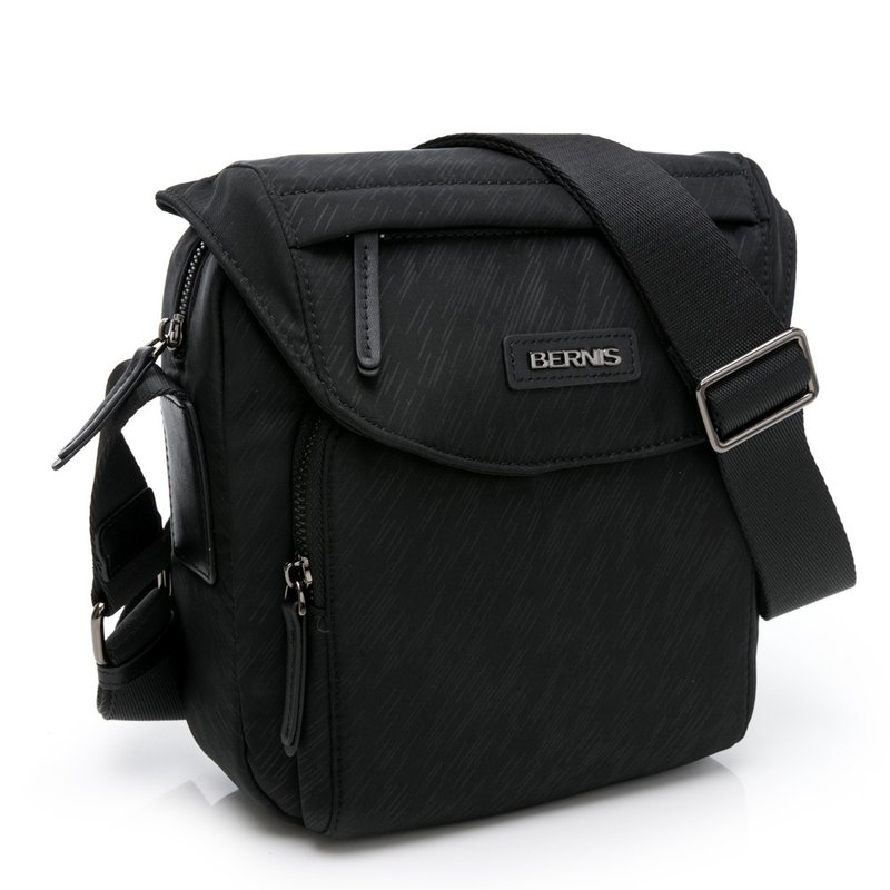 细雨尼龙|轻巧多功能斜背包-黑|BERNIS贝尔尼斯 BNE20209BK - 侧背包/斜挎包 - 尼龙 黑色