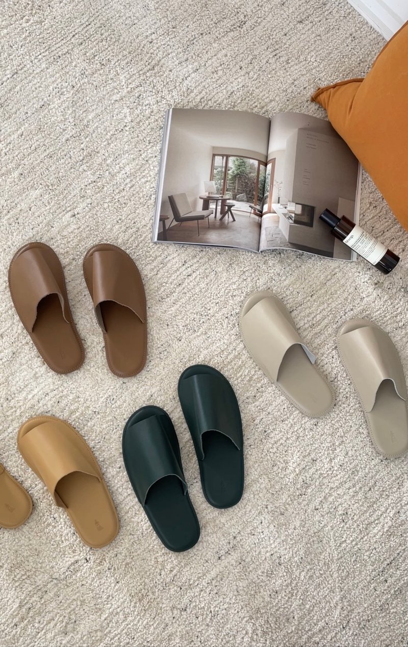 韩国 The Ally | Bono Room Slippers 보노 슬리퍼 | 韩系室内拖 - 室内拖鞋 - 真皮 咖啡色