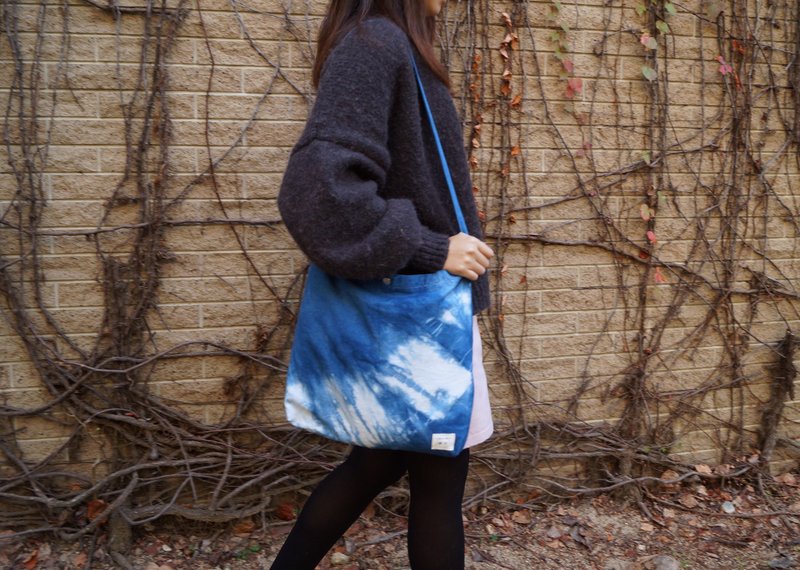 蓝染两用帆布袋 | 轨迹 - 侧背包/斜挎包 - 棉．麻 蓝色