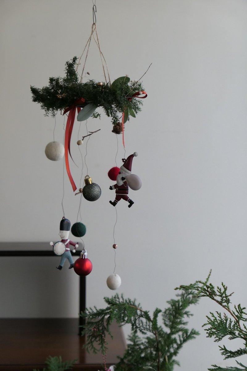 【好花】童趣圣诞旋转永生圣诞花圈花环 - 干燥花/捧花 - 植物．花 多色