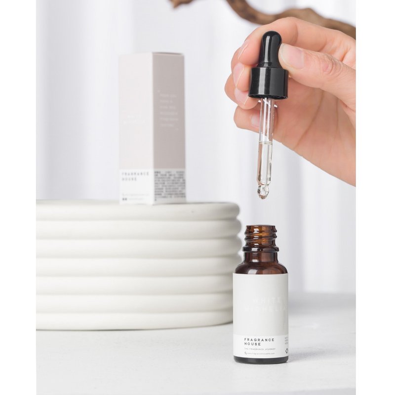 香薰油 20ml | 36种香调选择 | 香薰 礼物 交换 香氛 香港手调 - 香薰/精油/线香 - 玻璃 