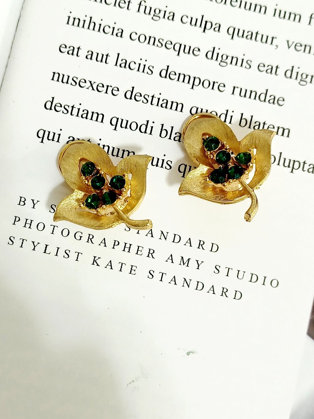vintage jewelry  典雅幸运三叶绿莱茵 夹式耳环 - 耳环/耳夹 - 其他金属 