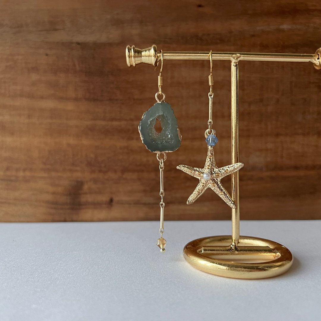 蓝色宝石珍珠海星不对称耳环 耳夹 - 耳环/耳夹 - 其他金属 蓝色
