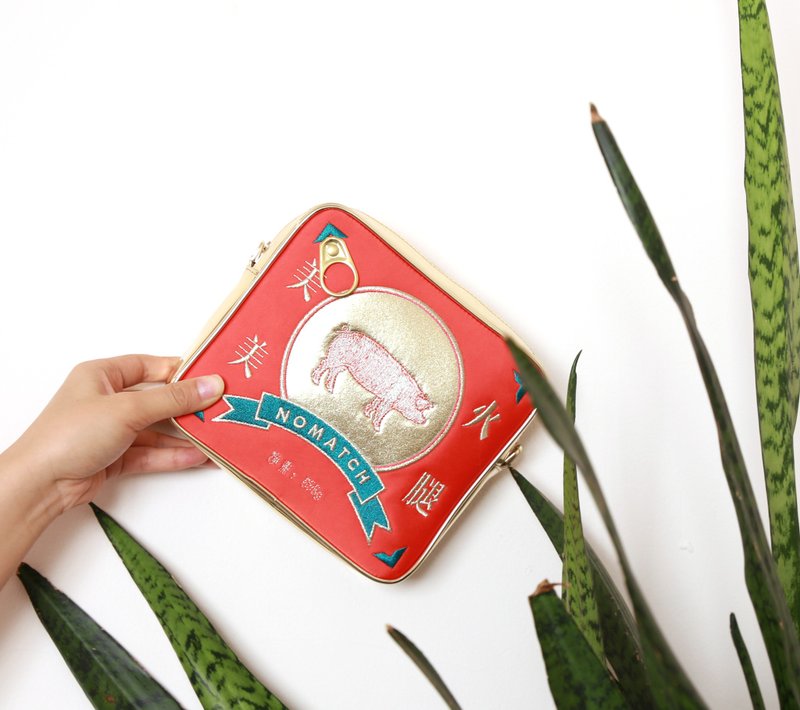 罐头刺绣重工复古蒸汽波猪肉火腿搞怪金色国潮小挎包女包手拿包 - 侧背包/斜挎包 - 其他材质 金色