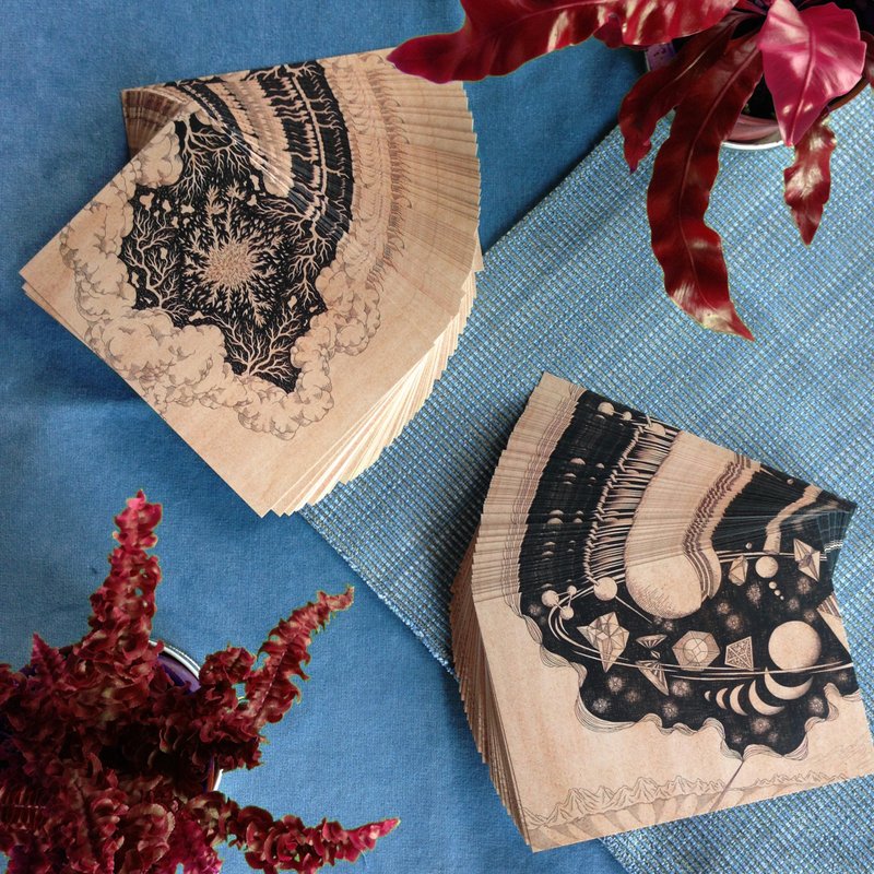 匿名创世。明信片组合。星 & 烟。2张 - 卡片/明信片 - 纸 卡其色