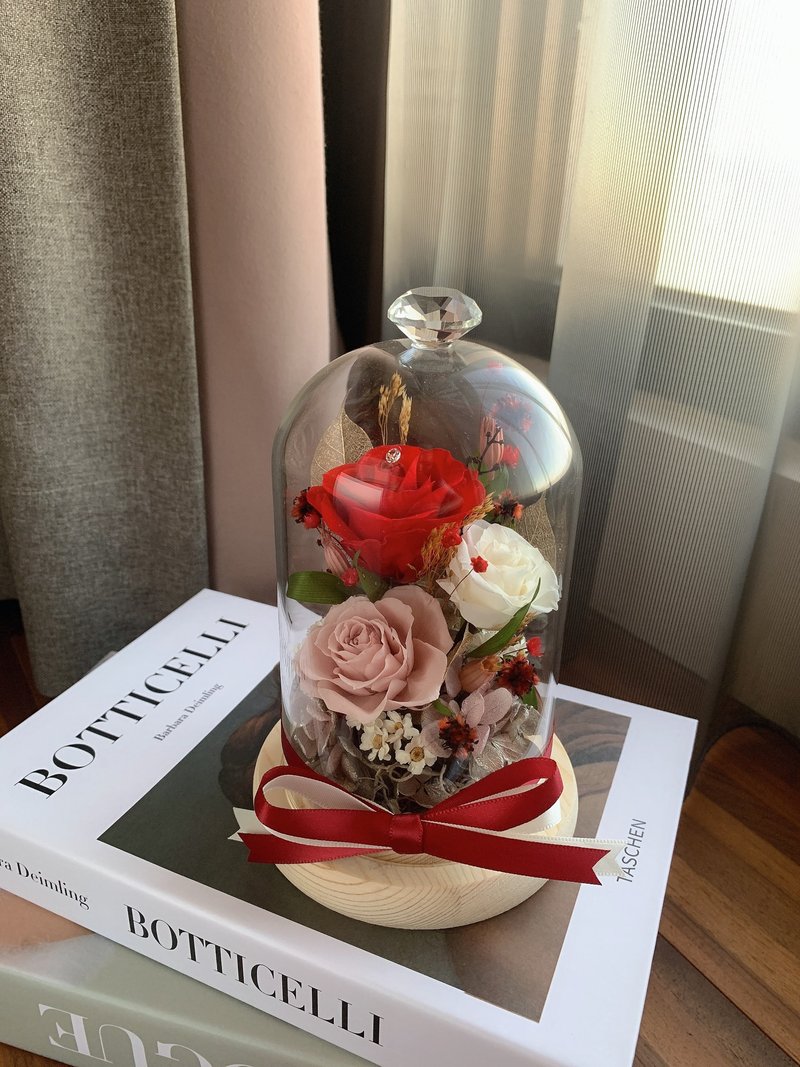 永生花-鲜红 不凋花 玫瑰 夜灯 玻璃罩 生日送礼 情人节礼物 - 干燥花/捧花 - 植物．花 