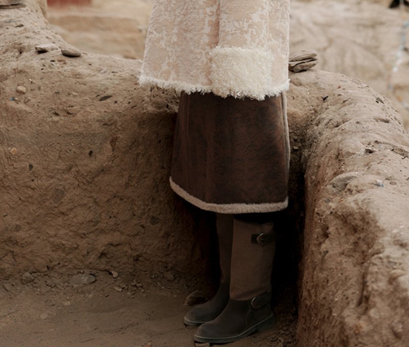 【漫游者】新中式复古藏风 围腰半身裙 - 裙子 - 其他材质 多色