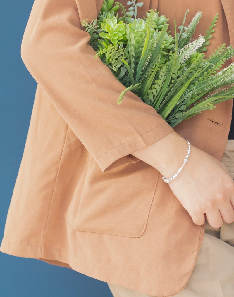 ::海洋泡泡:: 清爽系纯银手链 925纯银(可维修店家) - 手链/手环 - 纯银 灰色