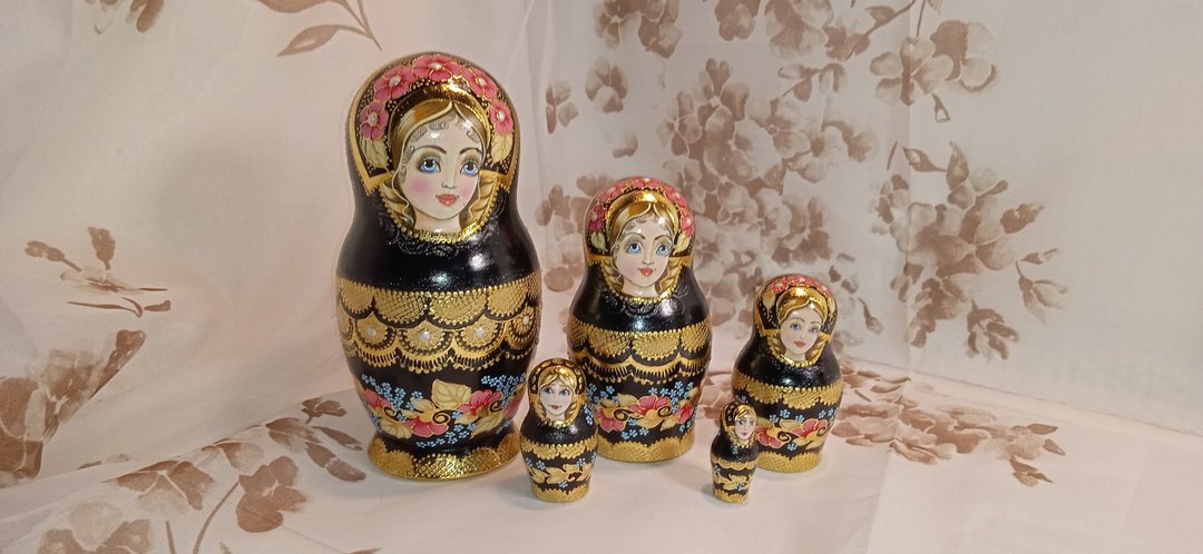 Matryoshka Russian nesting doll author's design OOAK children's toy wooden doll - 玩偶/公仔 - 木头 黑色