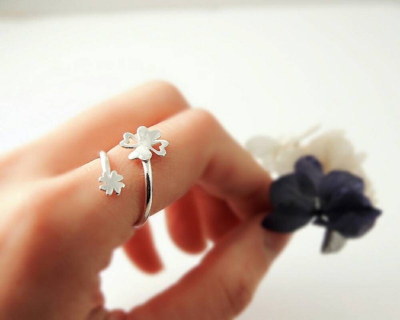 【幸运草纯银戒指】开口戒/活动戒围/可订制戒围 - 戒指 - 纯银 银色
