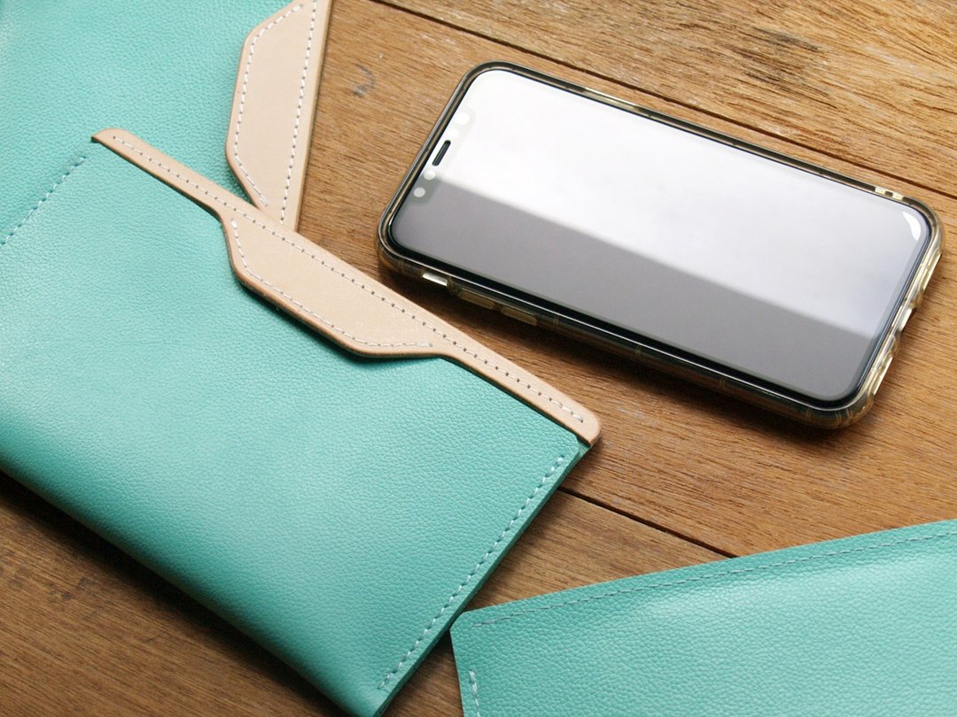 【 iPhone 16e 定制刻字 】真皮手机套 - 手机壳/手机套 - 真皮 绿色