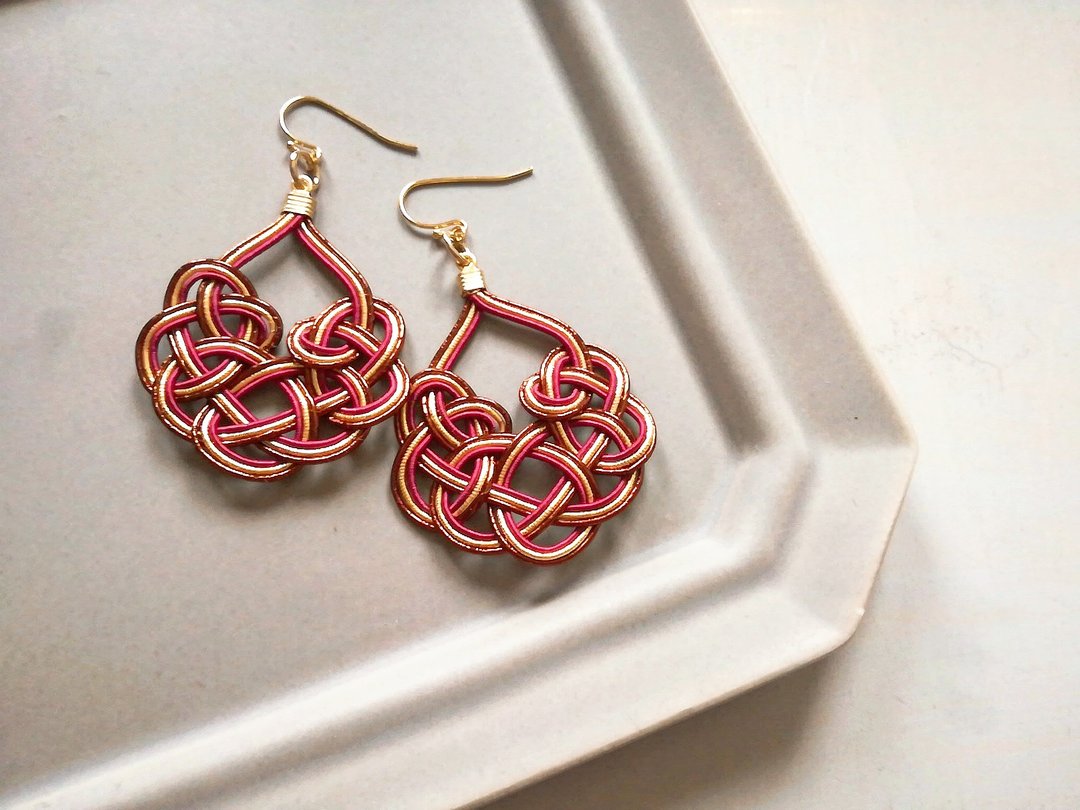 Kesa knot earrings Color: Brown x Gold x Wine Red Clip-On changed - 耳环/耳夹 - 环保材料 咖啡色