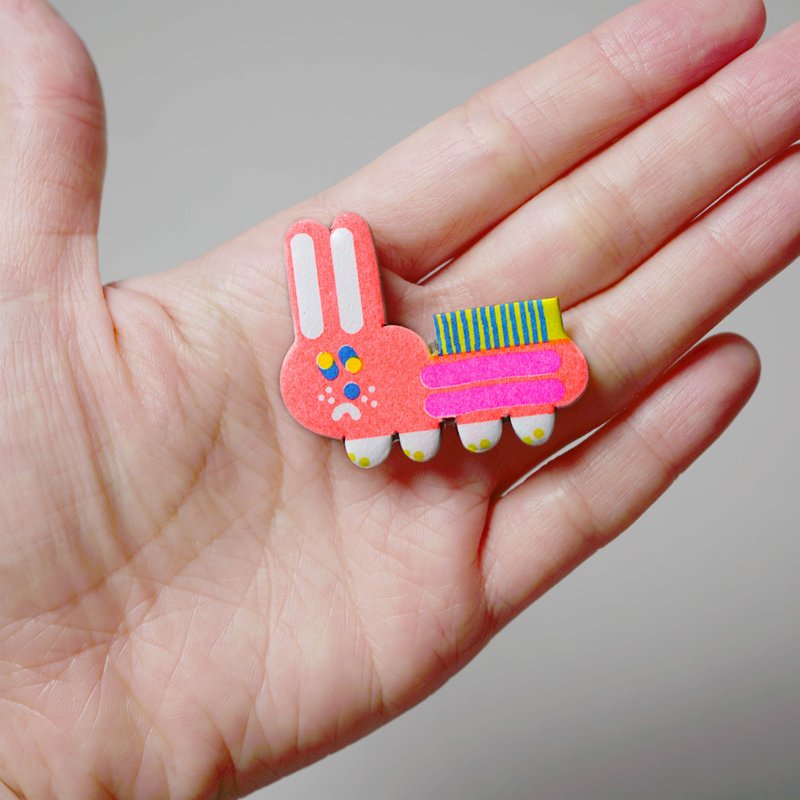 Riso Candy 兔子 复古印刷纸襟章 - 徽章/别针 - 纸 多色