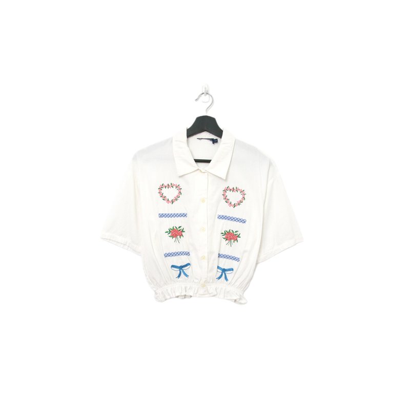 Back to Green-再制刺绣白衬衫 花圈蝴蝶结 ws-06//vintage shirt - 女装衬衫 - 棉．麻 