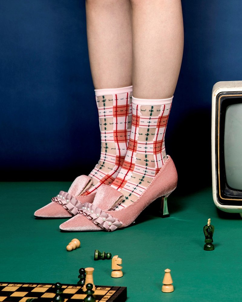 經典系列 | 灰玫粉 -【台湾制】经典格纹透纱中筒袜 - 袜子 - 尼龙 多色