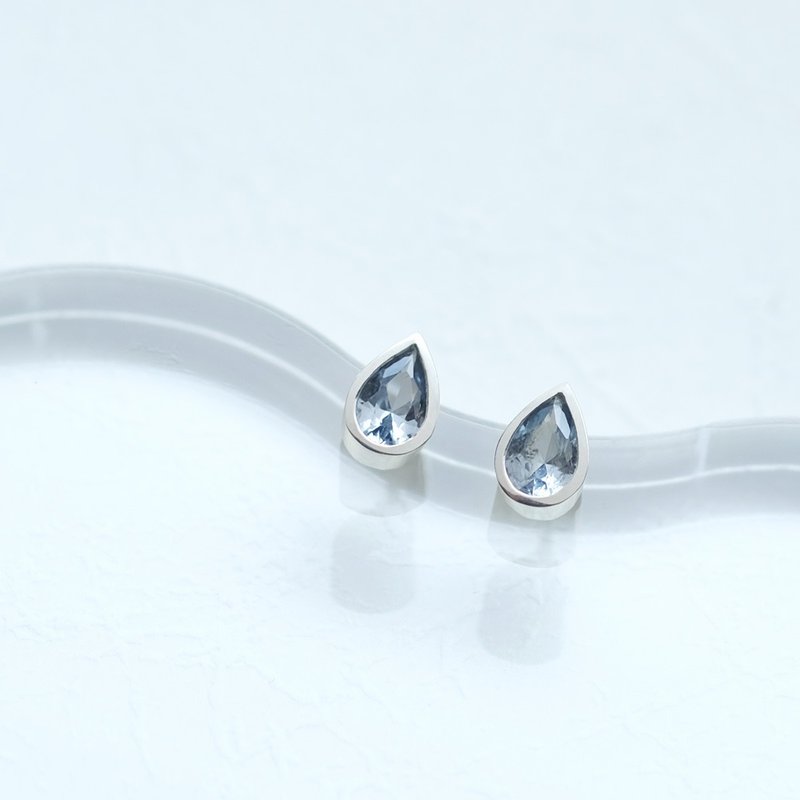 海蓝宝石 水滴 耳环 耳钉 925纯银 - 耳环/耳夹 - 其他金属 蓝色