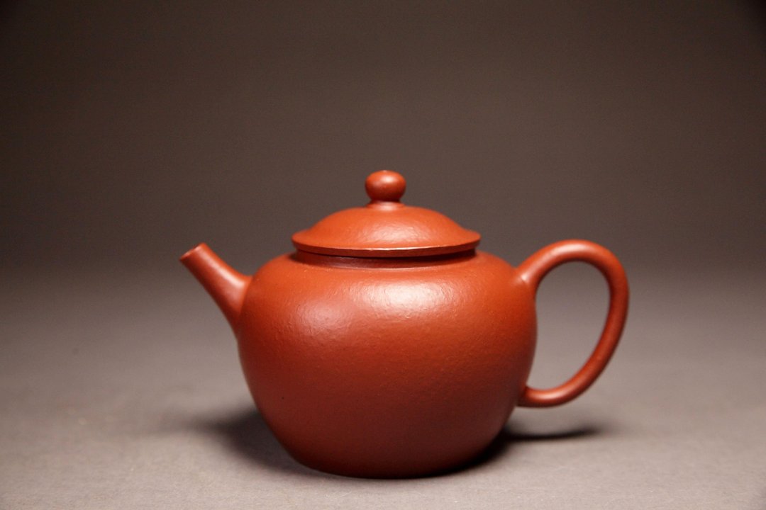 【明式笠帽】龙山堂 传统手工制壶 黄龙山朱泥大红袍 150cc - 茶具/茶杯 - 陶 红色