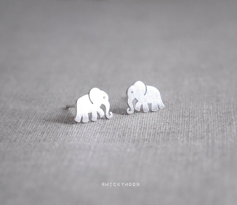 Elephant Silver Earrings,925 Sterling Silver - 耳环/耳夹 - 纯银 银色