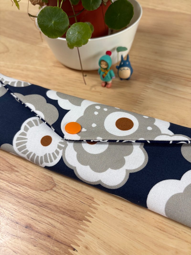 文青风环保纯棉筷袋 阳光灿烂 花田 原胚蓝 厚实手感 童心 优质 - 收纳用品 - 棉．麻 蓝色