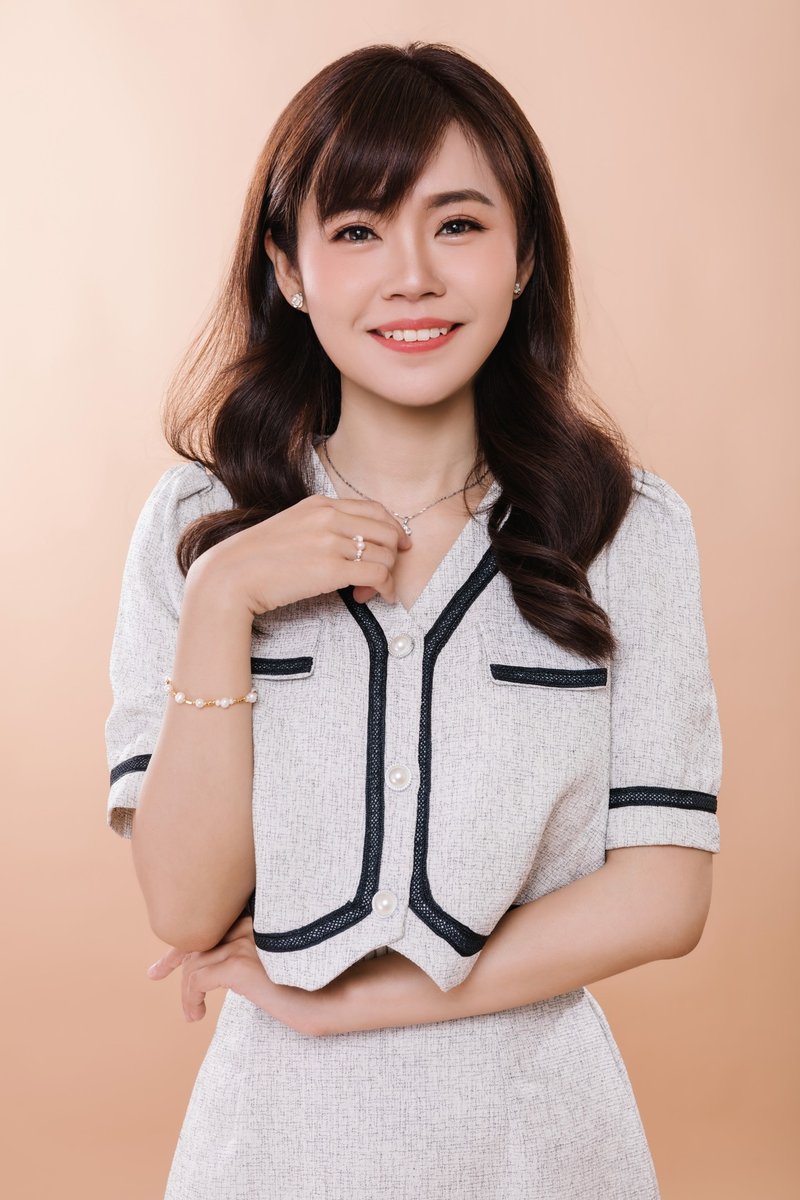 专业形象照(含妆发服务) 下订前至IG询问档期 - 摄影/心灵/讲座 - 其他材质 