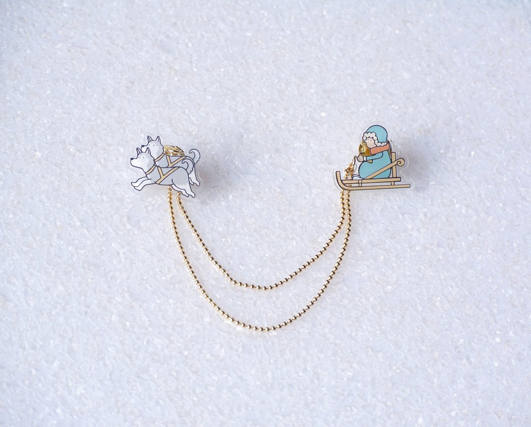 Dog sled Brooch - 胸针 - 压克力 