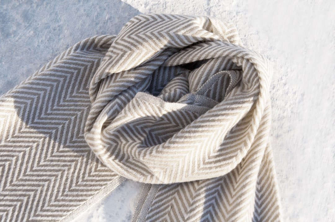 喀什米尔Cashmere/针织围巾/纯羊毛围巾/羊毛披巾-厚款简约卡其 - 围巾/披肩 - 羊毛 卡其色