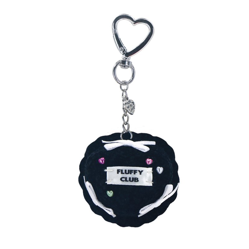 HEART LOVE 迷你蛋糕 钥匙圈 (黑芝麻冰淇淋) - 钥匙链/钥匙包 - 绣线 黑色