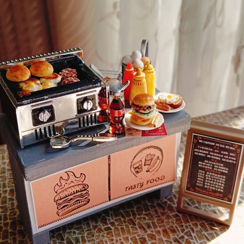 汉堡 摊车 夜市 点心 小吃 袖珍 手作 迷你 食玩 微型 艺术 摆饰 - 摆饰 - 粘土 