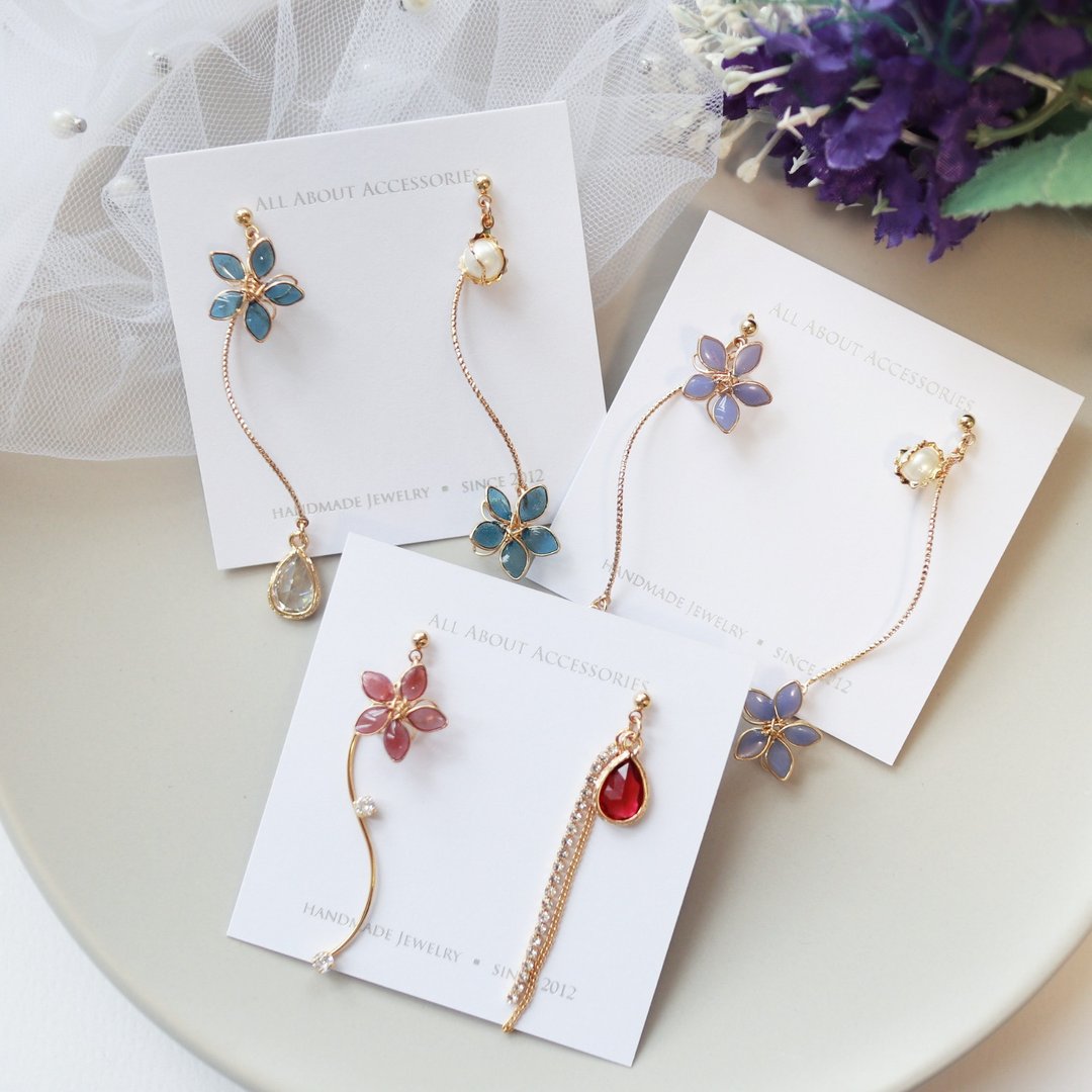 春日花朵耳环 - 耳环/耳夹 - 其他金属 多色