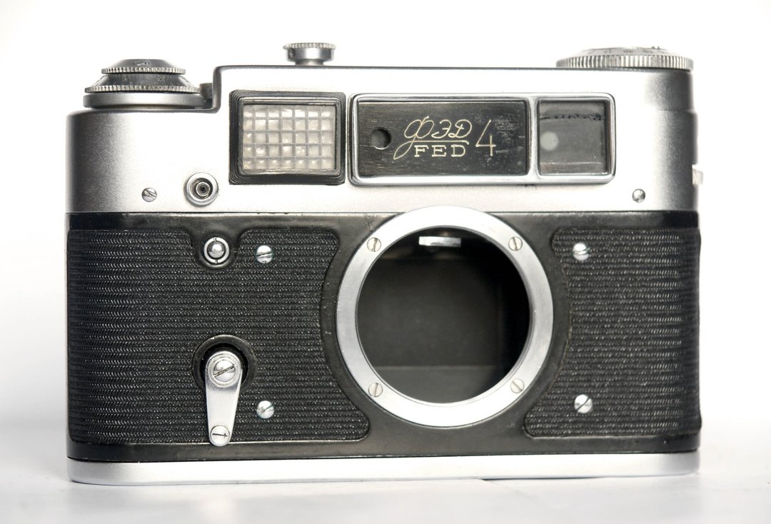 FED 4 USSR 35 mm vintage rangefinder body M39 mount medium type B - 相机 - 其他金属 银色