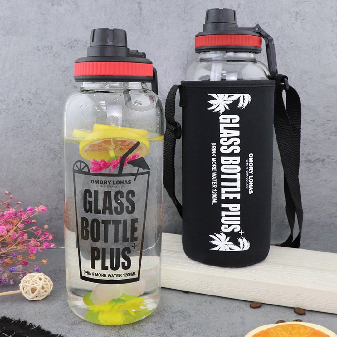 【OMORY】大容量耐热玻璃养生瓶1200ML-附吸管/背袋 - 水瓶/水壶 - 玻璃 透明